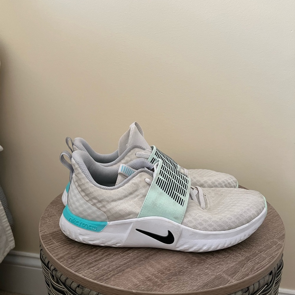 Nike TR 9